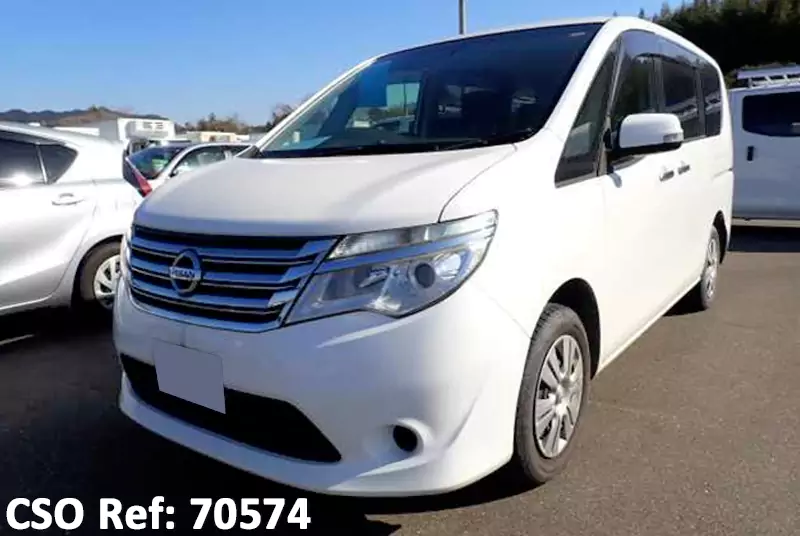 Nissan / Serena 2015