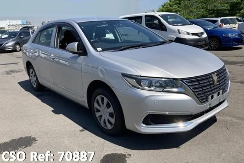 Toyota / Premio 2017