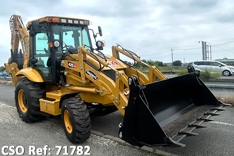Massive / 420 Backhoe Loader 2026