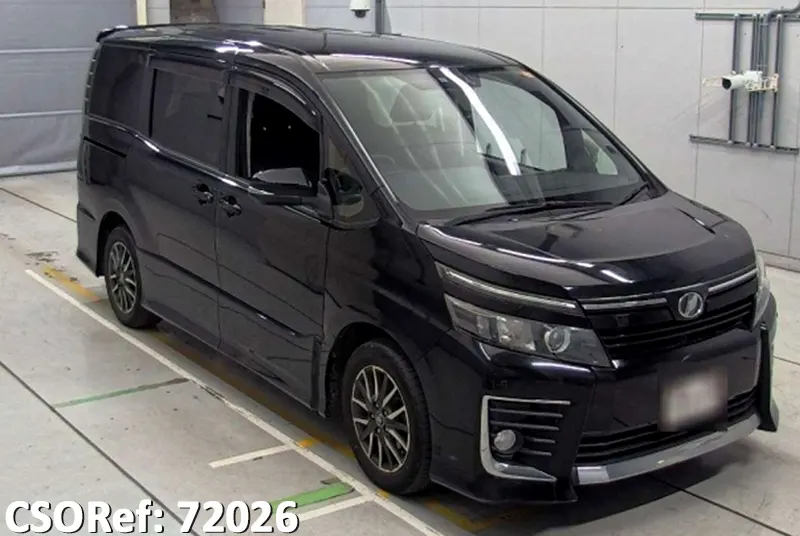 Toyota / Voxy 2015