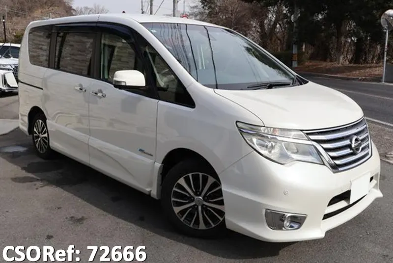 Nissan / Serena 2016