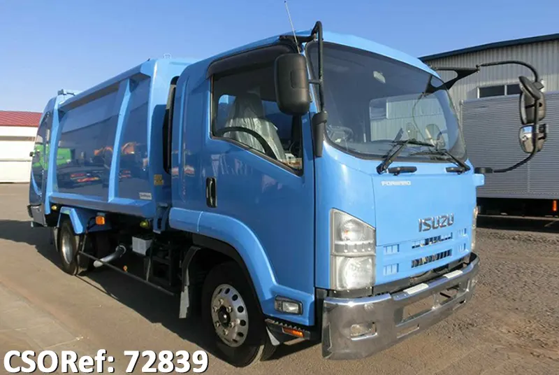 Isuzu / Forward 2011